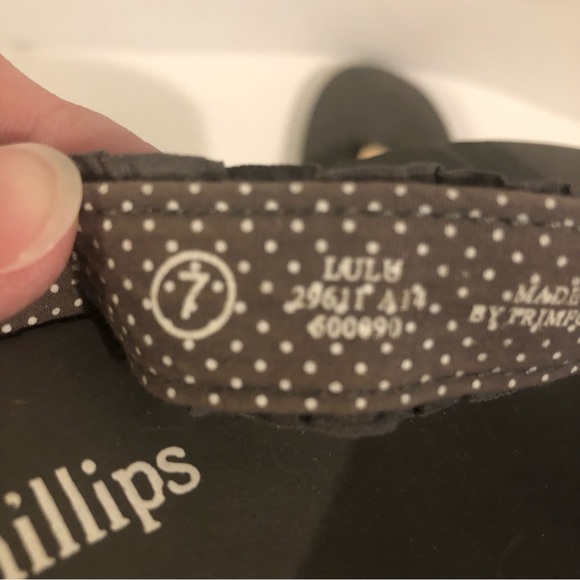3/$20 Lindsay Phillips Flip Flops 🩴 - Picture 12 of 12